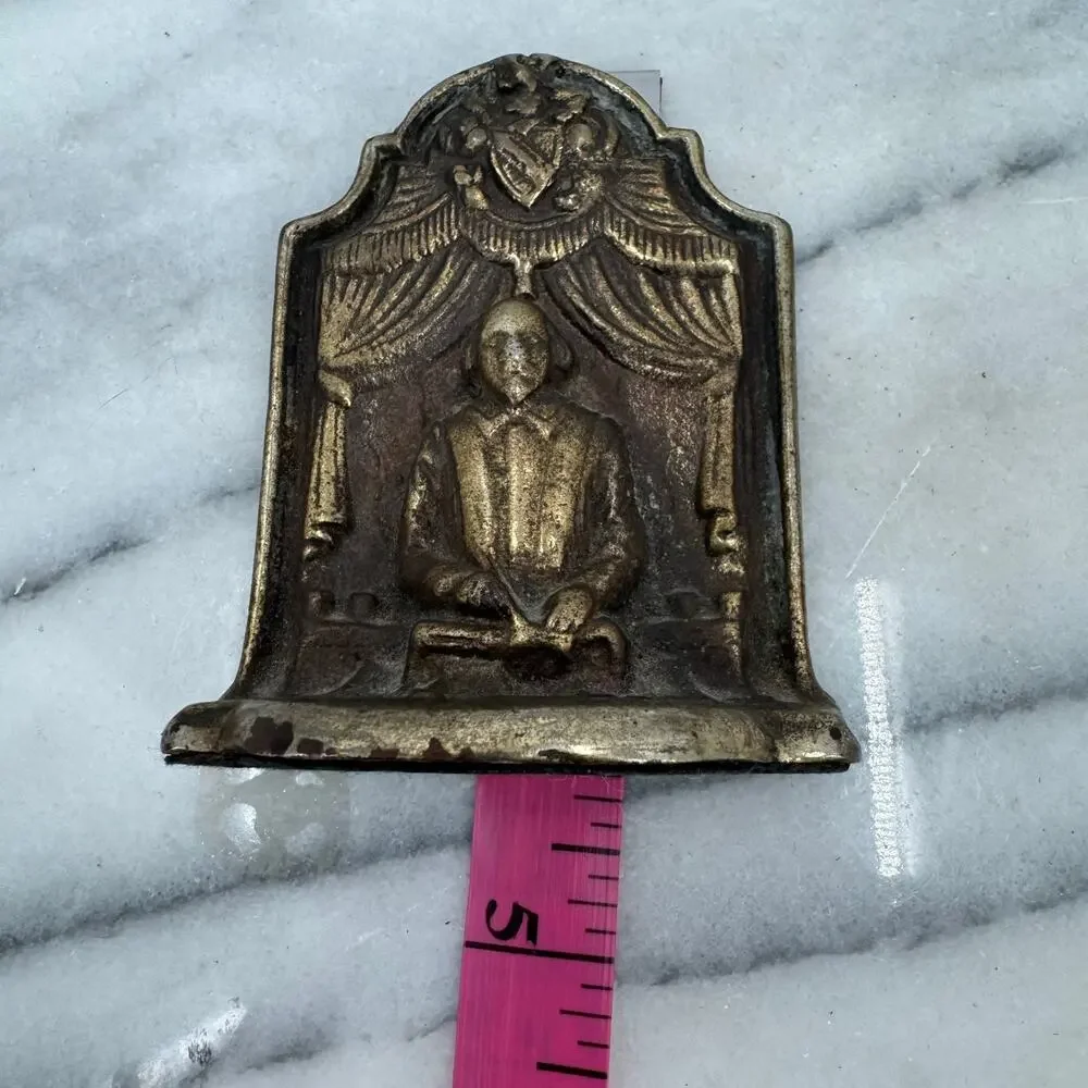 Vintage Shakespeare metal bookend